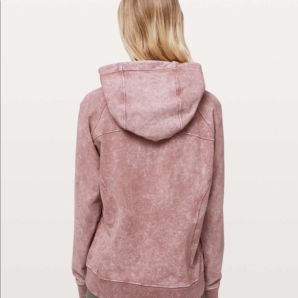 Lululemon Scuba Pullover
Washed Quicksand - Picture 4 of 13